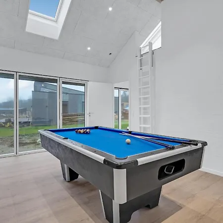 Gorgeous In With Kitchen