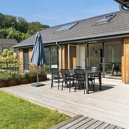 Gorgeous In With Kitchen Feriehus *