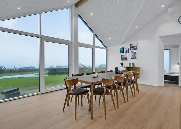 Gorgeous In With Kitchen Casa vacanze Sjolund